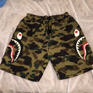 A Bathing Ape Signature Shark Camo (M)